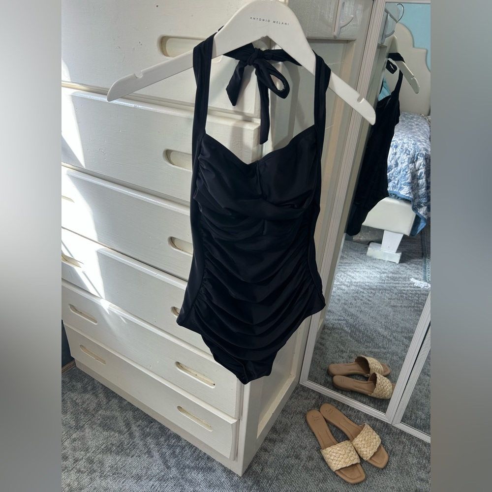 Black Ruched Halter Tie Full Seat Coverage Timeless One Piece Swimsuit✨